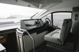 Sessa F48 INT_VAZ5249