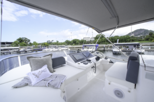 Sessa F48 INT_VAZ6394